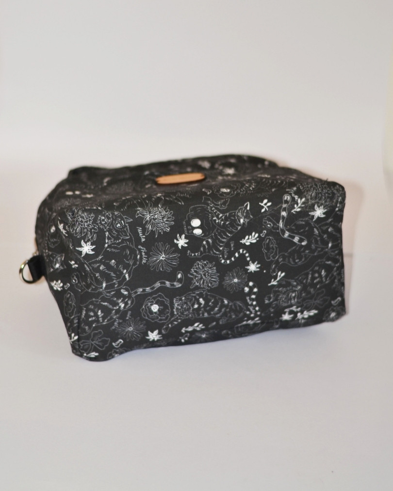 Bauletto “Tigers and Flowers” - immagine 3