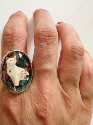 Anello white cat